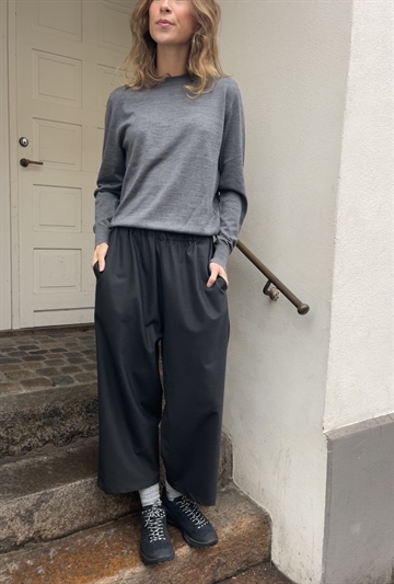 Soil Aarhus Berry Dark Grey Wool